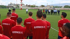 Μαρινάκης στους ποδοσφαιριστές του Ολυμπιακού: Θέλουμε πέντε νίκες έως τα playoffs, στο τέλος θα είμαστε πρωταθλητές
