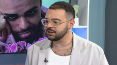 Akylas: Από το τραγούδι στην Ερμού στη σκηνή της Eurovision με το Ferto, ποιος είναι ο Σερραίος τραγουδιστής που θα εκπροσωπήσει την Ελλάδα