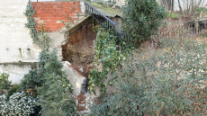 Θεσσαλονίκη: Τελεσίγραφο στους ιδιοκτήτες της πολυκατοικίας που κατέρρευσε το τοιχίο - Στον εισαγγελέα αν δεν κάνουν άμεσες ενέργειες
