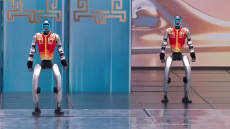 Εντυπωσιακό σόου στο gala της κινεζικής Πρωτοχρονιάς, ανθρωποειδή ρομπότ χορεύουν και κάνουν… κουνγκ φου - Δείτε βίντεο