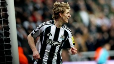 «Εξωγήινος» Γκόρντον: Διέλυσε τα ρεκόρ του Σίρερ με 4 γκολ σε ένα ημίχρονο!
