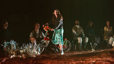 Ο Γιώργος Κουτλής συστήνει τη «γενιά του τώρα» στην νέα του παράσταση «Αντιγόνη»