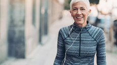 Τι θα αλλάξει στη ζωή σας εάν αντικαταστήσετε 1 ώρα τηλεόρασης την ημέρα με χόμπι – Πιο κερδισμένοι οι 50χρονοι
