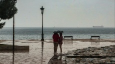 Καιρός - Καθαρά Δευτέρα: Αλλάζει το σκηνικό με καταιγίδες και ισχυρούς ανέμους, τι βλέπουν οι μετεωρολόγοι