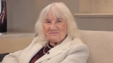 Πέθανε η συγγραφέας Ιωάννα Καρατζαφέρη