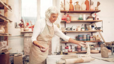 Πόσο αλλάζει ο άνθρωπος μετά τα 60; Μελέτη φέρνει την ανατροπή