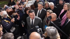 Ο διάλογος του Γεωργιάδη με εργαζομένους που διαδήλωναν στο νοσοκομείο Μυτιλήνης: Παραλαμβάνουμε ένα κτήριο που μέχρι πριν δύο χρόνια ήταν χρέπι