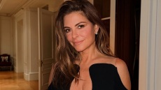 Μαρία Μενούνος: Το αποκαλυπτικό φόρεμα που φόρεσε στο ταξίδι της στην Ελλάδα, δείτε φωτογραφίες
