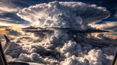 Γιγάντιο νέφος τύπου cumulonimbus προκάλεσε την ισχυρή χαλαζόπτωση στην Αττική, η πρόγνωση του καιρού για την Κυριακή της Αποκριάς και την Καθαρά Δευτέρα