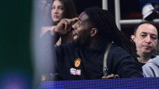 Ο Παναθηναϊκός ζήτησε τα στοιχεία όσων επιτέθηκαν με ρατσιστικούς χαρακτηρισμούς στον Λεσόρ και ετοιμάζεται να υποβάλλει μηνύσεις