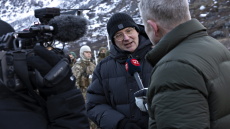 Η Γροιλανδία «δεν χρειάζεται» αμερικανικό πλωτό νοσοκομείο, απαντά ο Δανός υπουργός Άμυνας στον Τραμπ