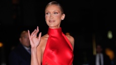 Μπέλα Χαντίντ: Ένιωσα «αναλώσιμη» όταν απέρριψα κάθε δουλειά για έναν χρόνο λόγω της νόσου Lyme