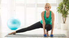 Πόση άσκηση «θέλει» το γόνατο με οστεοαρθρίτιδα; Τι δείχνουν οι μελέτες