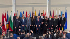 Κοινό ανακοινωθέν των 13 υπουργών των χωρών του Κάθετου Διαδρόμου: Αύξηση του αμερικανικού LNG σε Κεντρική και Ανατολική Ευρώπη
