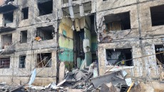 Δύο νεκροί και δεκάδες τραυματίες από ρωσικές επιθέσεις στην Ουκρανία