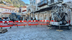 «Λουκέτο» στο λιμάνι της Ύδρας: Κλείνουν όλα τα καταστήματα για τα γυρίσματα της ταινίας με τον Μπραντ Πιτ