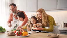 Μέντα, ευκάλυπτος και πιπεριές τσίλι: 3 φυσικά συστατικά που μαζί νικούν τη φλεγμονή