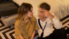 Χριστόφορος Παπακαλιάτης: Οι φωτογραφίες με την Κλέλια Ανδριολάτου μετά το πάρτι για τα BAFTA