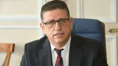 Ξεκίνησε η δίκη για τη διαπόμπευση του πρώην πρύτανη του Οικονομικού Πανεπιστημίου, πέντε χρόνια μετά την επίθεση