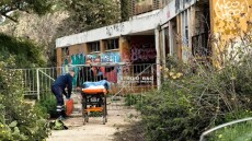 Μαθήτρια τραυματίστηκε σοβαρά στο Ναύπλιο, έπεσε από το παλιό ΞΕΝΙΑ, από μεγάλο ύψος