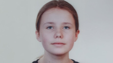 Αρνείται οποιαδήποτε επαφή με τους γονείς της η 16χρονη Λόρα, οι γερμανικές αρχές σέβονται το αίτημά της