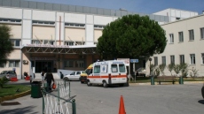 «Ήταν κολλητοί ο 17χρονος που σκοτώθηκε στο Λουτράκι με τον 19χρονο» λέει η μητέρα του τραυματία