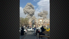 Εκρήξεις σε πολλές πόλεις του Ιράν: Μεγάλες ουρές στα βενζινάδικα της Τεχεράνης, εγκαταλείπουν οι κάτοικοι