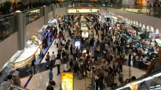 Σε επιφυλακή το ΥΠΕΞ για τον επαναπατρισμό των Ελλήνων από τη Μέση Ανατολή - Μαζική εκκένωση μόλις αποκατασταθεί η δυνατότητα πτήσεων 