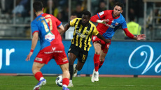 Βόλος - ΑΕΚ 2-2: Με buzzer-beater του Ρέλβας η Ένωση πήρε τον βαθμό, δείτε τα γκολ