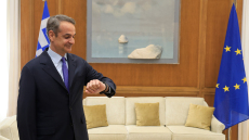 «Ώρα ΠΑΣΟΚ»: Το σχόλιο Μητσοτάκη για τη μικρή καθυστέρηση του Νίκου Ανδρουλάκη στο ραντεβού