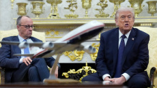 Έξαλλος ο Τραμπ με Σάντσεθ, διακόπτει το εμπόριο με Ισπανία, απαξιώνει τον Στάρμερ: «Δεν είναι και ο Τσώρτσιλ»