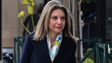 Καρυστιανού για τον πόλεμο στη Μέση Ανατολή: Aξιώνουμε έναν κόσμο χωρίς πολέμους,  όπου το καλό θα κερδίσει και ο φόβος θα παραμεριστεί