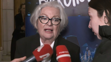 Τάνια Τσανακλίδου για την περιπέτεια υγείας της: Ταλαιπωρήθηκα πάρα πολύ, έπαθα ρήξη μηνίσκου και τώρα είμαι με το μπαστουνάκι μου