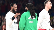 Απρόοπτο για τον Φαρίντ: Αποσύρθηκε στα αποδυτήρια με διάσειση 