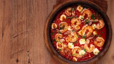 Η επιστήμη πίσω από τις τέλειες γαρίδες σαγανάκι