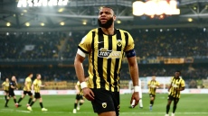 Έπαιξε με τη φωτιά αλλά κέρδισε 1-0 την ΑΕΛ και επέστρεψε στην κορυφή η ΑΕΚ, δείτε το γκολ 