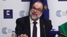 Το επεισόδιο με την υπάλληλο που οδήγησε στην παραίτηση του προέδρου του ΕΟΔΥ - «Δεν μπορούσε να συνεχίσει υπό αυτές τις συνθήκες» είπε ο Άδωνις Γεωργιάδης