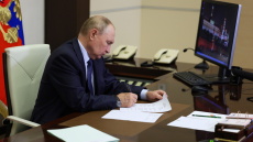 «Ταχεία αποκλιμάκωση» ζητά ο Πούτιν, σε τηλεφωνική επικοινωνία με τον Ιρανό ομόλογό του