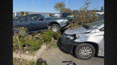 Οδηγός πήρε παραμάζωμα 9 αυτοκίνητα σε πάρκινγκ εμπορικού στη Θεσσαλονίκη, δύο ελαφρά τραυματίες