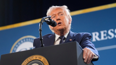 «Αν οι σύμμαχοι δεν βοηθήσουν στα Στενά του Ορμούζ θα είναι κακό για το ΝΑΤΟ», προειδοποιεί ο Τραμπ