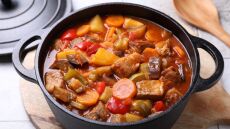 Βγήκε πολύ αλμυρό το φαγητό; Δείτε πώς θα το «σώσετε»
