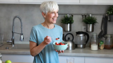 Τροφές που βοηθούν τις αρθρώσεις – Η διαιτολόγος μιλά για τη διατροφή στη ρευματοειδή αρθρίτιδα