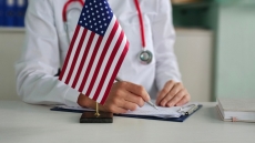 Ένας στους τρεις Αμερικανούς κάνει θυσίες για να καλύπτει τις δαπάνες για την υγεία