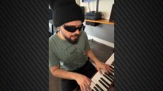 Ο Ακύλας παρουσίασε τη μελαγχολική εκδοχή του Ferto, δείτε βίντεο