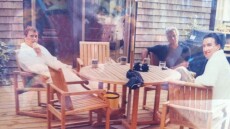 Επστάιν, Μάντελσον και πρίγκιπας Άντριου: Στο φως η πρώτη φωτογραφία με τους τρεις μαζί