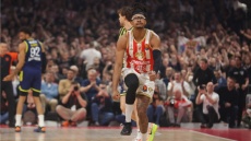 Euroleague: Ο Ερυθρός Αστέρας «φρέναρε» την Φενέρ, διπλό η Χαποέλ στη Βαρκελώνη, νίκη για την Αρμάνι, δείτε βίντεο 