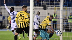 Η βαθμολογία μετά την ισοπαλία της ΑΕΚ με τον Ατρόμητο στο Περιστέρι 