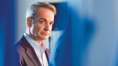 Ο Κυριάκος Μητσοτάκης στο Πρώτο ΘΕΜΑ για την κρίση στη Μ. Ανατολή: Η χώρα στον πόλεμο έχει ανάγκη την πολιτική σταθερότητα 