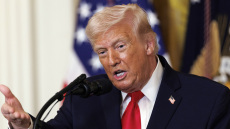 Τραμπ: Γνώριζα εδώ και καιρό πως υπάρχουν χώρες που δεν θα μας βοηθούσαν στα Στενά του Ορμούζ