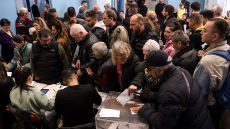 Φοιτητικές... εκλογές θυμίζουν οι διαρροές για τα αποτελέσματα στο ΠΑΣΟΚ: Όλοι δηλώνουν νικητές, καταγγελίες και μπάχαλο